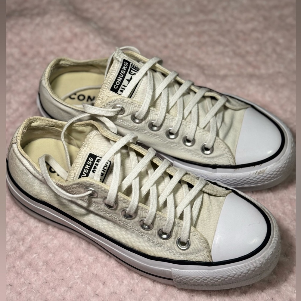 Platform sneaker